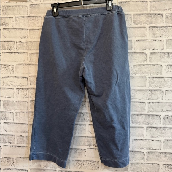Women’s L.L. Bean blue 100% cotton capris length sweatpants Small - Picture 2 of 3